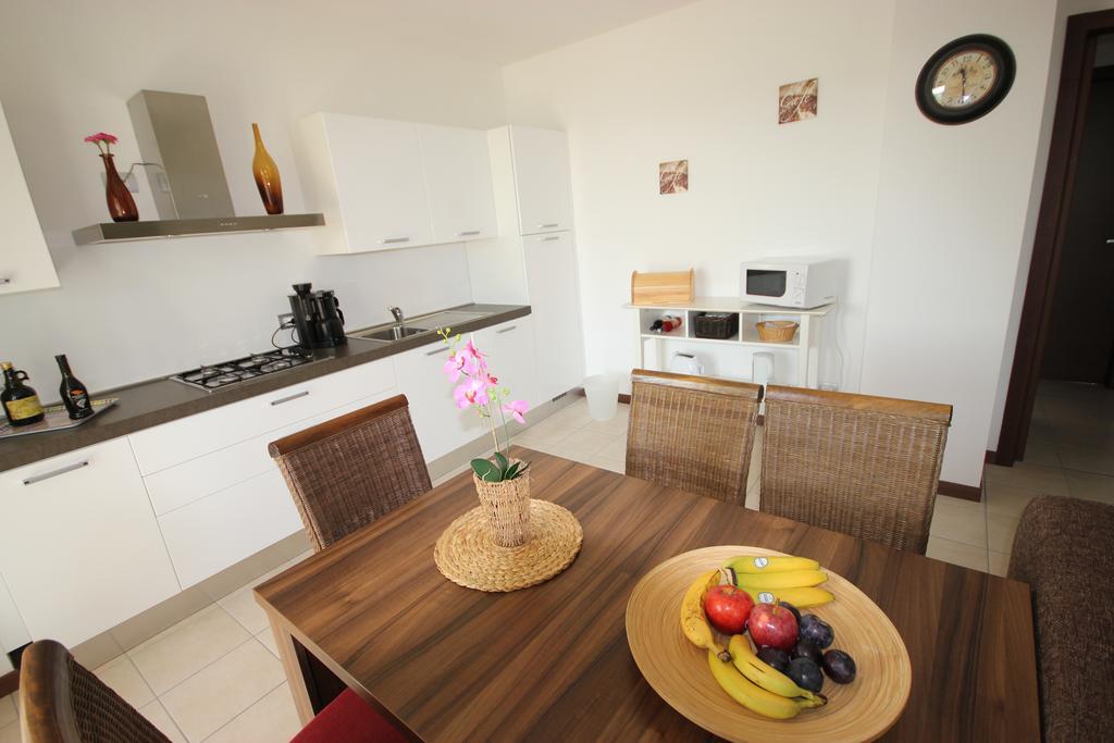 Appartamento Quadrivium Castelnuovo del Garda Habitación foto